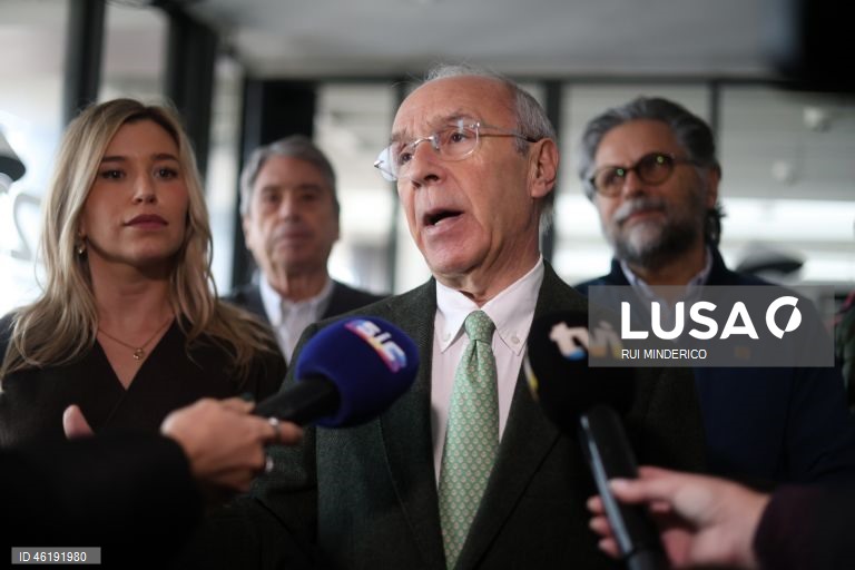 Mendes divulga 22 clientes e desafia candidatos a revelarem tudo o que possa constituir “conflitos de interesses”