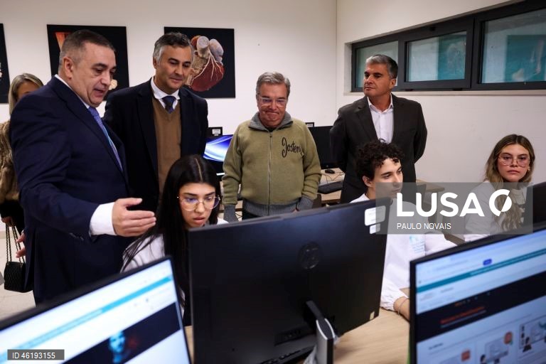 Governo vai pagar aos professores 30ME por  horas extraordinárias acumuladas desde 2018