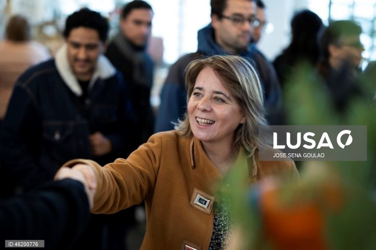 Catarina Martins espera que lei da nacionalidade não seja promulgada independentemente do TC