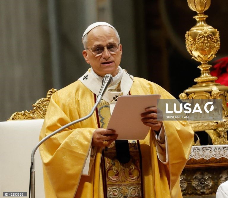 Papa lamenta economia que induz a tratar os homens como mercadoria”