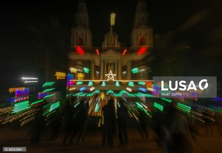 Christmas Eve in New Delhi