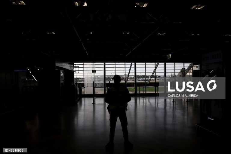 PSP faz 14 detenções em quatro dias no Aeroporto de Lisboa por diversos crimes