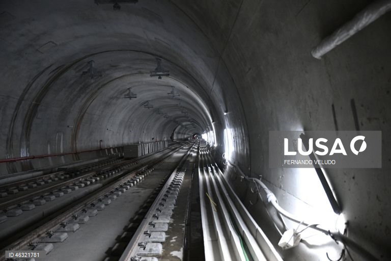 Linha Rosa do Metro do Porto estará operacional até março de 2027