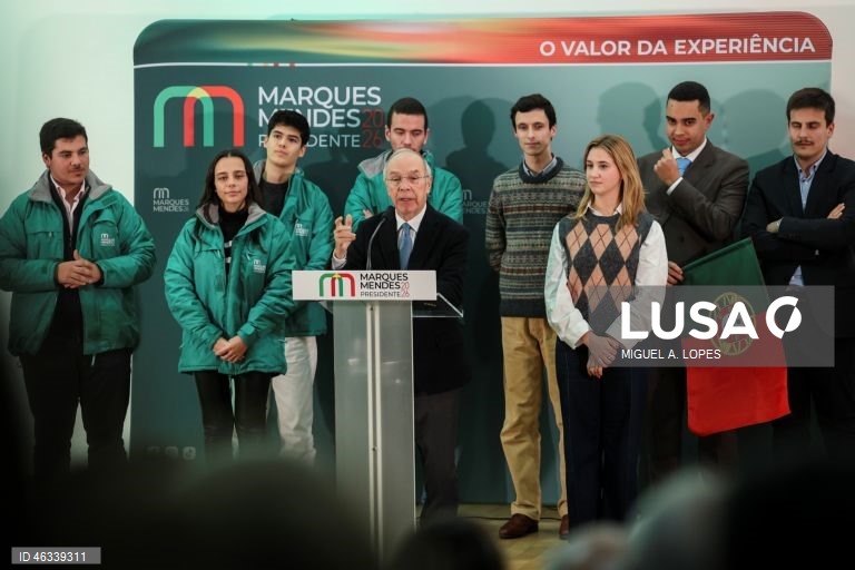 Mendes diz a “moderados do centro-direita e do centro-esquerda” que representa a “defesa da democracia”