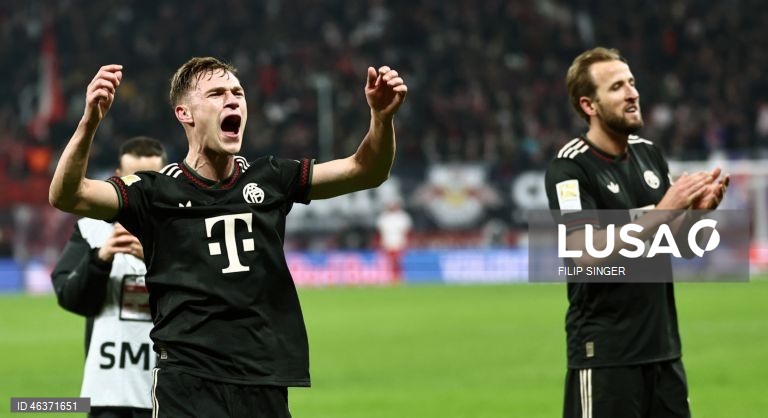 Bayern goleia em Lepizig e mantém distância para Borussia Dortmund na Liga alemã