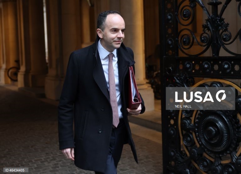 PM do Reino Unido nomeia novo ministro da Saúde após demissão de Streeting