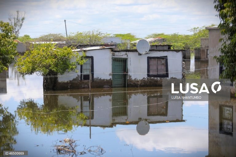 Autoridades alertam que ciclone pode atingir Canal de Moçambique em 12 de fevereiro