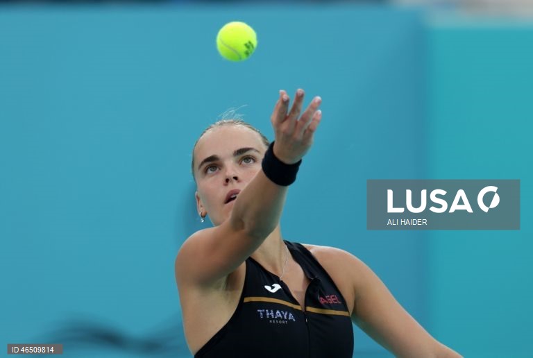 Tenista checa Sara Bejlek conquista em Abu Dhabi o seu primeiro título