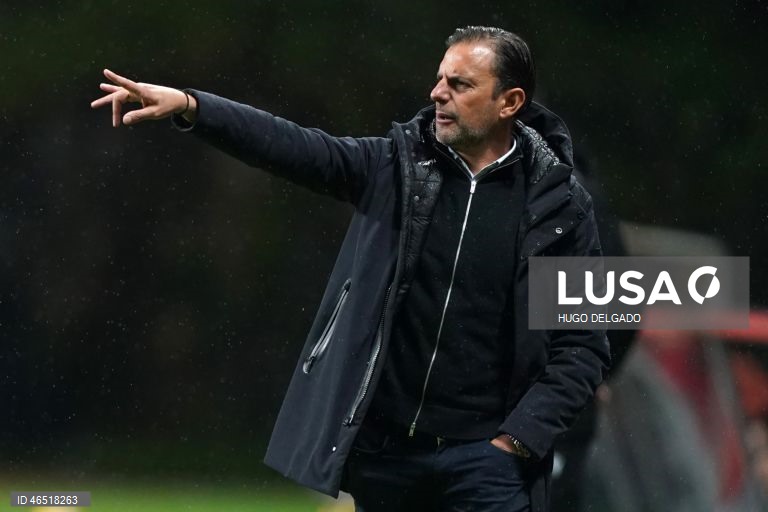 Silaidopoulos pede coragem e eficácia ao Rio Ave na visita ao Dragão