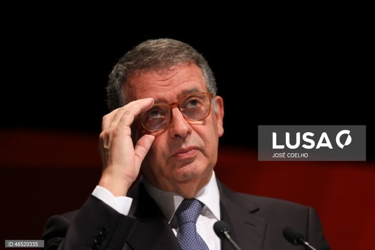 Seguro cessou funções académicas e empresariais e doou participações aos filhos