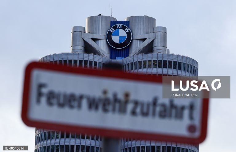 Lucro da BMW cai 3% em 2025 para 7.451 ME devido à forte concorrência chinesa