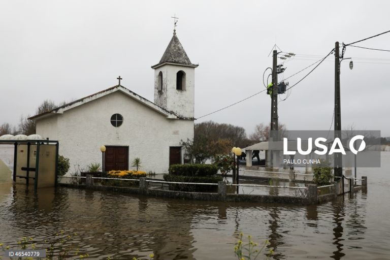Proteção Civil pede aos cidadãos que evitem riscos em zonas inundáveis