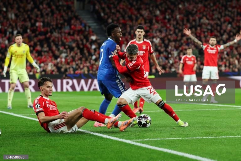 Alegados insultos racistas de Prestianni em destaque na imprensa argentina