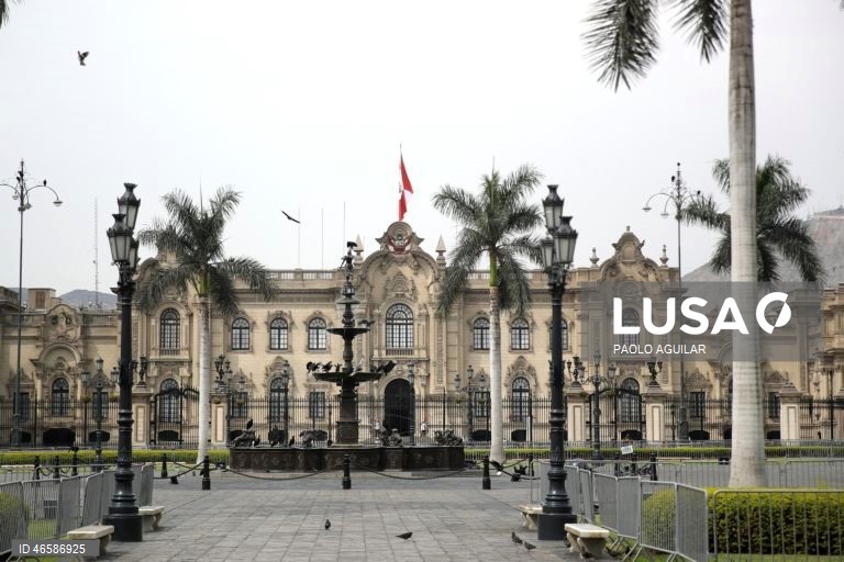 Deputado marxista e candidata de direita disputam a presidência do Peru