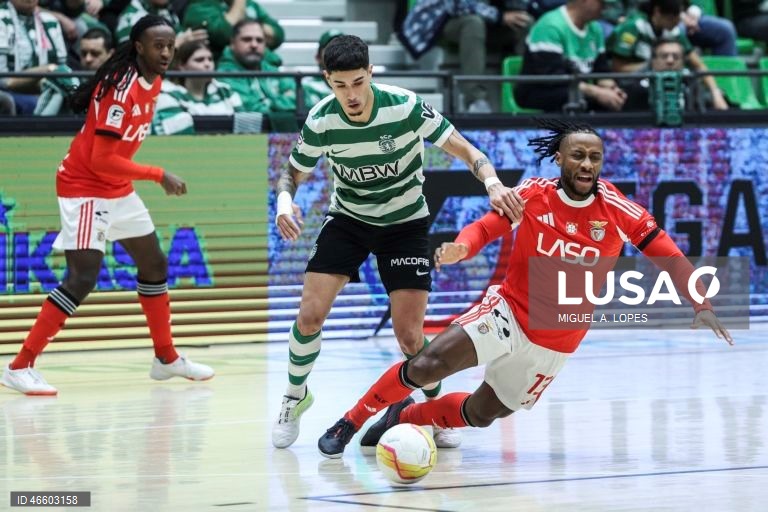 FPF abre inquérito aos incidentes antes do Sporting-Benfica de futsal