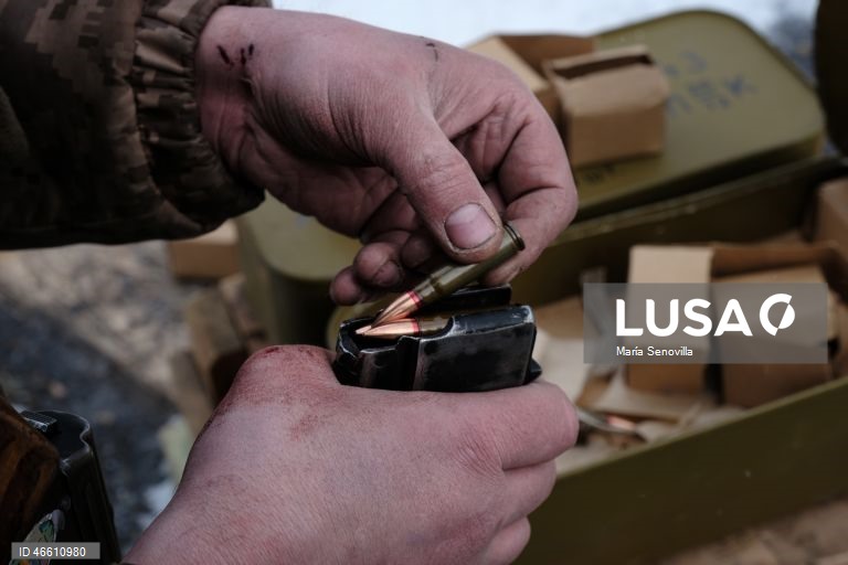 Novo balanço aponta para cinco mortos em ataques russos na Ucrânia