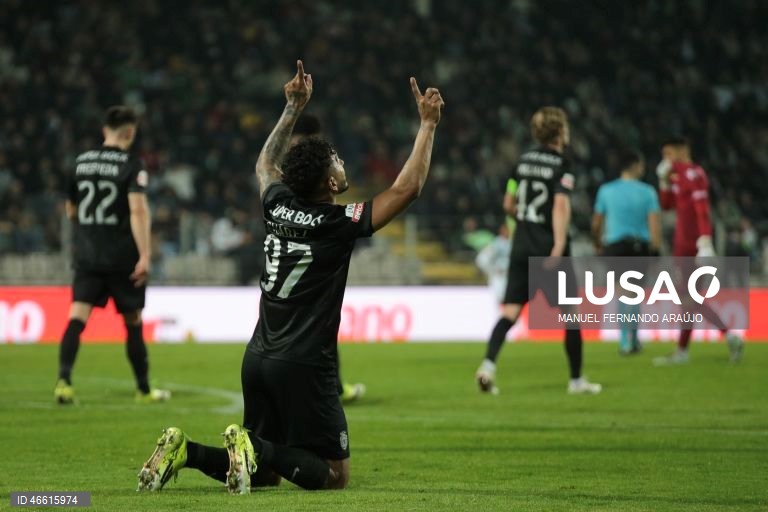 I Liga: Sporting vence em Moreira de Cónegos e pressiona líder FC Porto