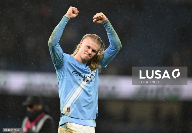 Manchester City vence e pressiona lider Arsenal em Inglaterra