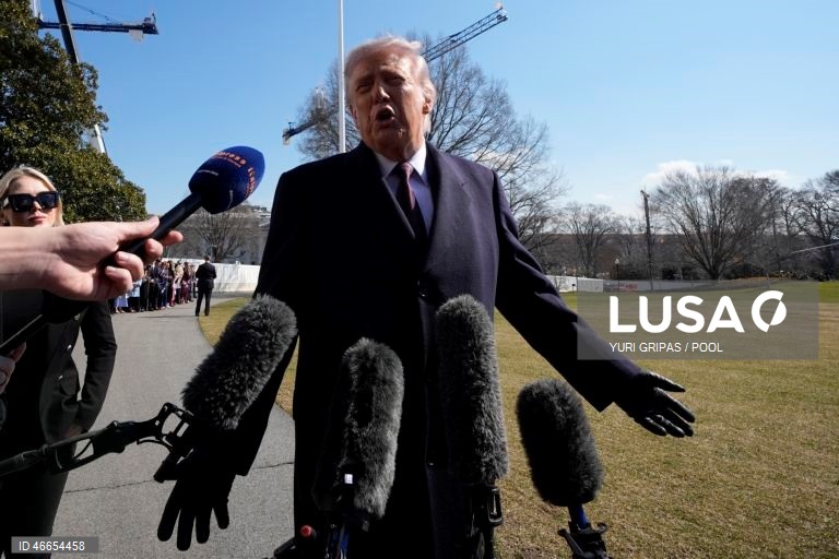 Trump nada satisfeito com negociações com o Irão mas ainda não decidiu ataque militar