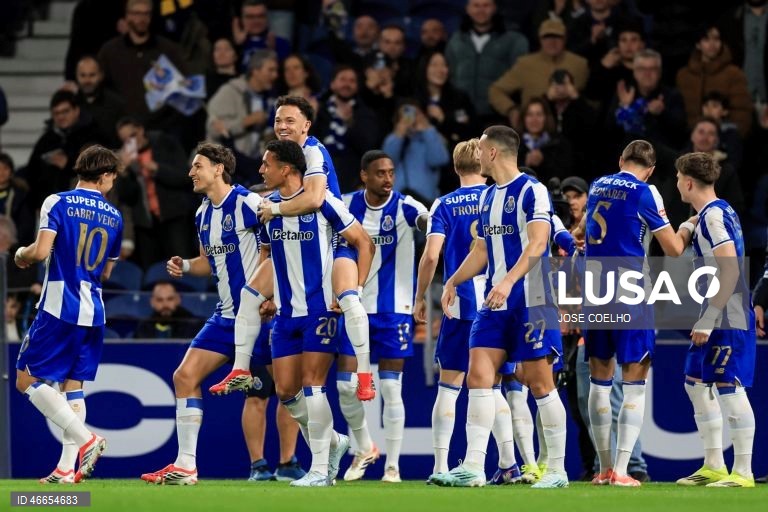 FC Porto vence Arouca por 3-1 com dois golos depois dos 90 minutos