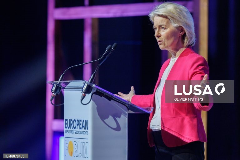 Von der Leyen garante a Zelensky estar focada em empréstimo e sanções