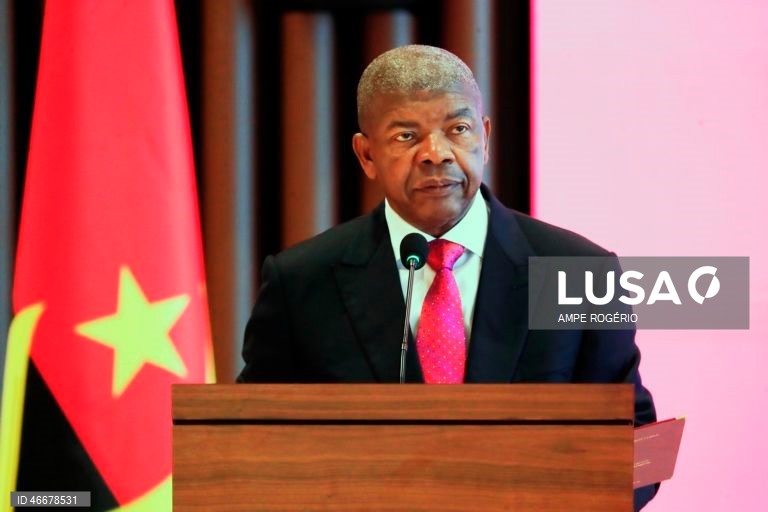 Presidente angolano autoriza despesas para aquisição de 36 viaturas para o MP
