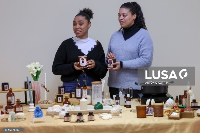 Mulher africana inspira produtos aromáticos com grogue como ingrediente especial