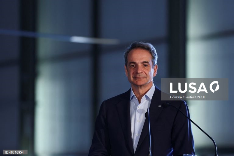 Grécia vai proibir redes sociais aos menores de 15 anos