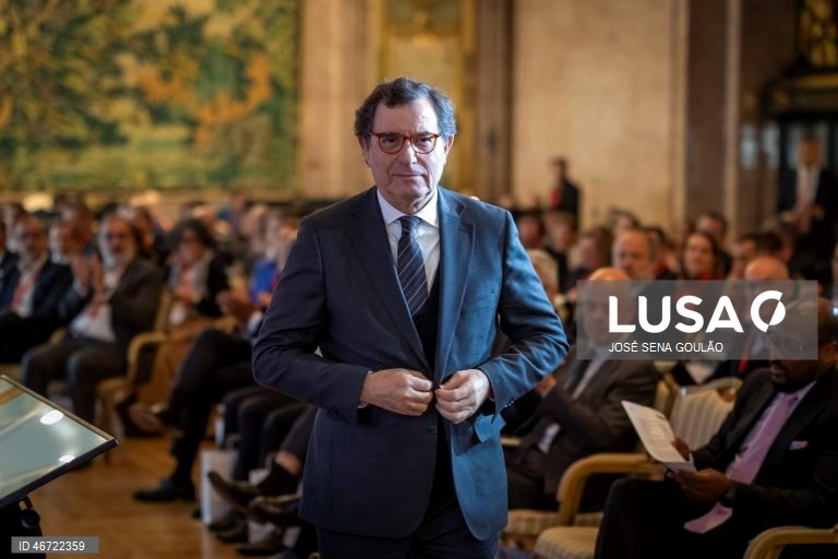 Governo quer intensamente acordo na legislação laboral - ministro