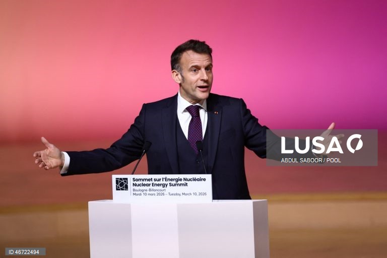Presidente francês aposta na energia nuclear como resposta à instabilidade