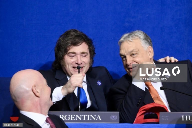 Movimento que procura crianças raptadas durante ditadura acusa Presidente argentino de negacionismo