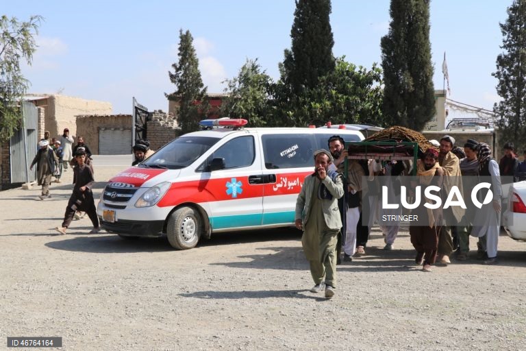 Afeganistão acusa Paquistão de atacar Cabul e de provocar “numerosas mortes”