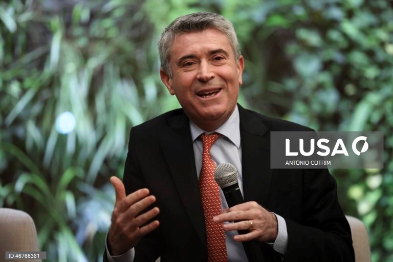 Carneiro aguarda conversa com Montenegro sobre órgãos externos do parlamento