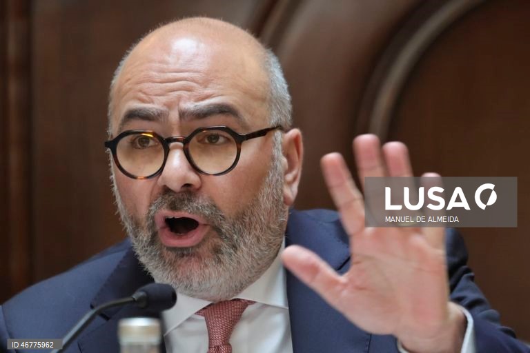 Governo assegura que privatização da TAP e novo aeroporto avançam “em velocidade de cruzeiro”