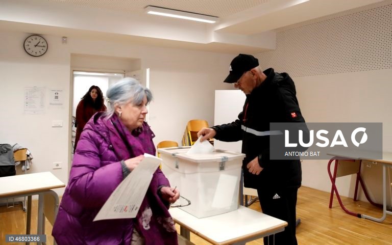 Liberais de Golob vencem por curta margem partido pró-Trump de Jansa em legislativas na Eslovénia