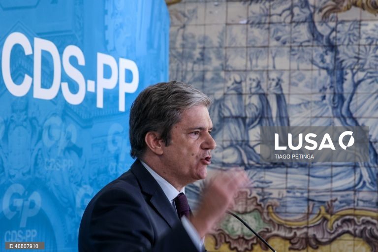 CDS-PP “sempre esteve mais à direita do PSD e é assim que quer continuar” - Núncio