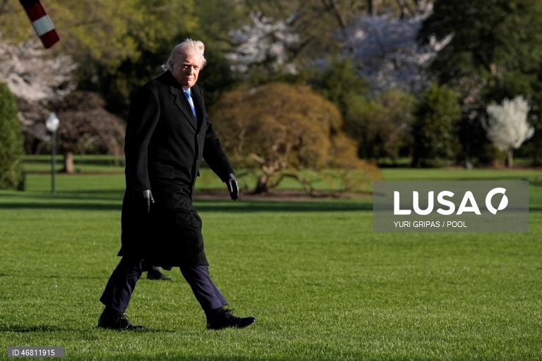 Trump afirma que liderança em Teerão nega negociações por medo