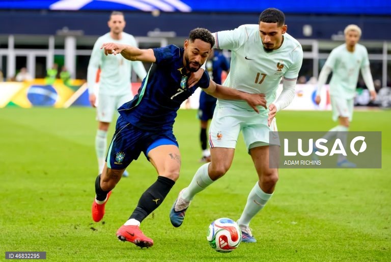 França reduzida a 10 vence Brasil no último teste antes do Mundial2026