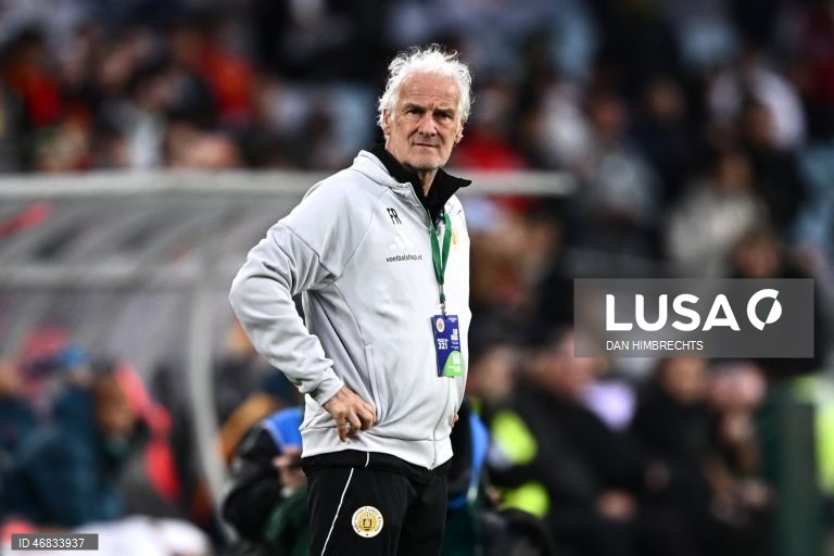 Estreante Curaçau fica sem selecionador a um mês do arranque do Mundial2026
