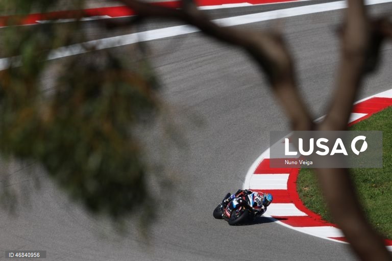 Miguel Oliveira parte de quarto para a primeira corrida de Superbikes no AIA