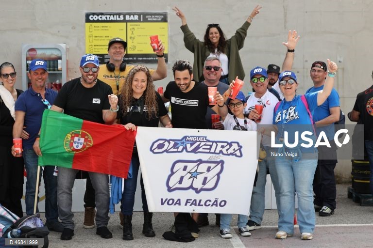 Fãs do piloto Miguel Oliveira sonham vê-lo no pódio em Portimão