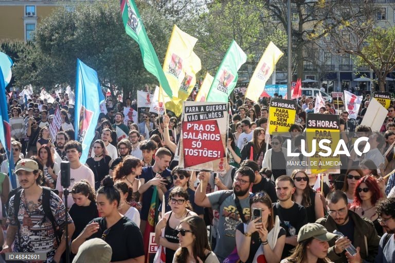 Muitas centenas de jovens na rua contra pacote laboral e precariedade que se eterniza