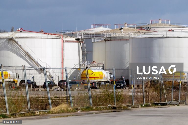 Cotação do Brent para entrega em julho sobe 5,8% para 114,44 dólares