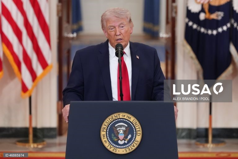 Trump insiste em prazo de 48 horas para Teerão reabrir estreito de Ormuz