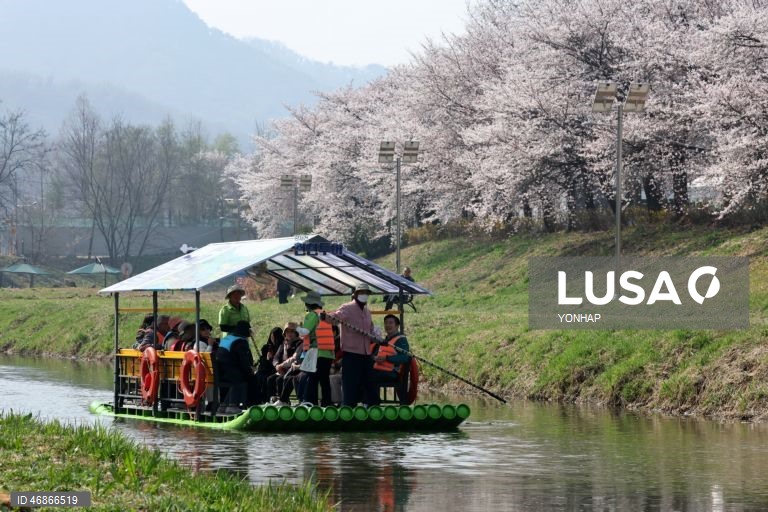 Rafting tour on Seouls stream