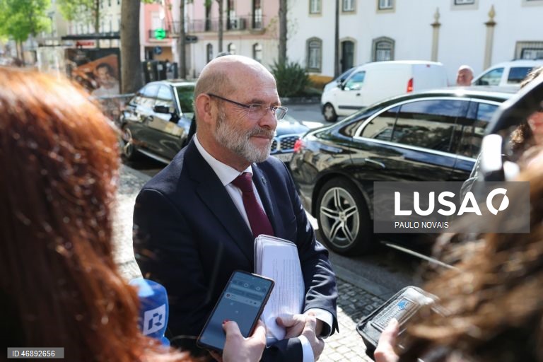 Supervisão de seguros diz que é difícil dar resposta tão imediata aos quase 200 mil sinistros do mau tempo