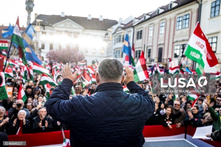 Orbán acusa opositores de conspirarem para o desalojar do poder na Hungria