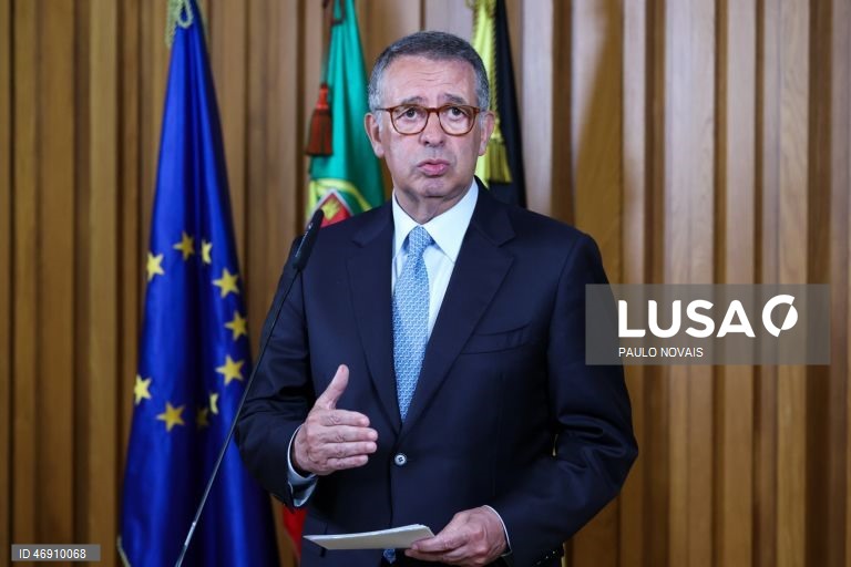 Presidente aponta falta de relatório do Governo sobre o que se passou nas tempestades