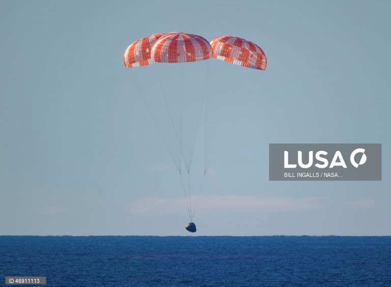 Artemis II conclui missão com sucesso meio século depois da Apollo