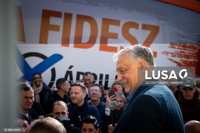 Húngaros já estão a votar nas legislativas para escolher entre Orbán e Magyar